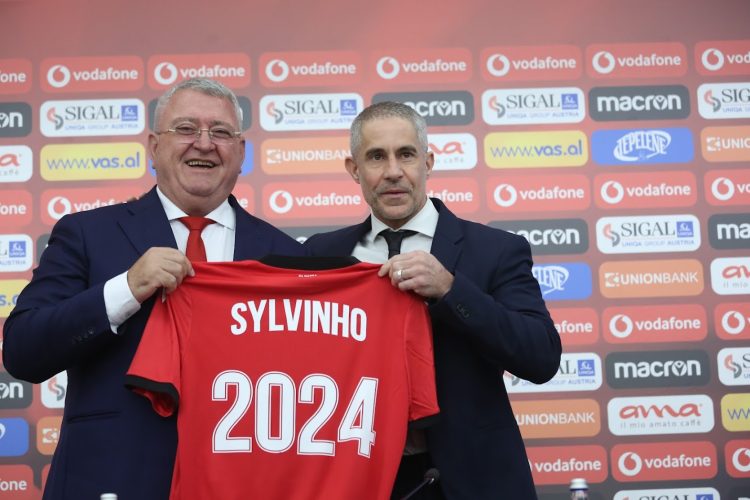 E papritur, FSHF i jep dorën Sylvinho-s, konferencë “blic” ditën e sotme, prezantohet trajneri i ri