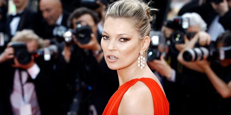 “Është e vërteta e saj”/ Filmi i ri për Kate Moss që hedh dritë mbi jetën e saj enigmatike