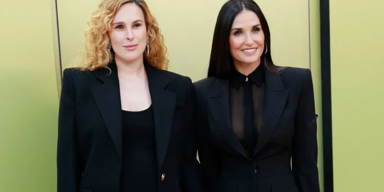 Rumer Willis trondit me deklaratën: Akuzon ish-partnerin për abuzim të rëndë emocional