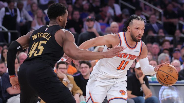 NBA/ Përmbysje historike e New York, Knicks rikuperojnë 22 pikë dhe fitojnë finalen e parë ndaj Cavaliers