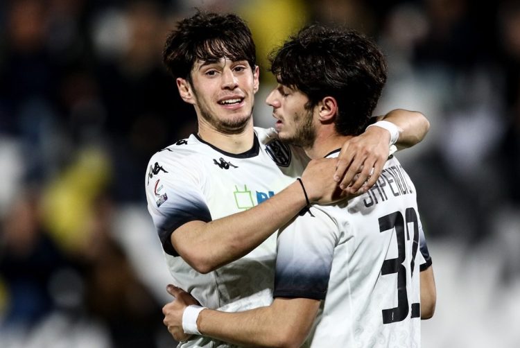 Një “bomber” kuqezi për Lazio, Lotito piketon Shpendin