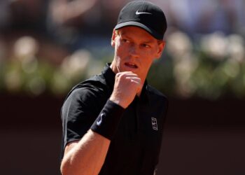 Tenis/ 31 fitore radhazi, Sinner i pandalshëm, italiani barazon rekordin e Djokoviç