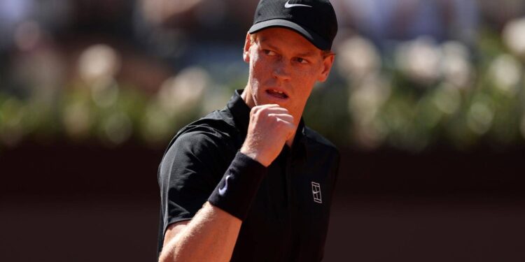 Tenis/ 31 fitore radhazi, Sinner i pandalshëm, italiani barazon rekordin e Djokoviç