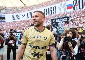 Podolski bëhet pronar, blen klubin e njohur polak