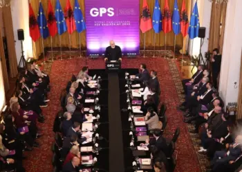 Protestat/ PS mbledh grupin parlamentar të shtunën