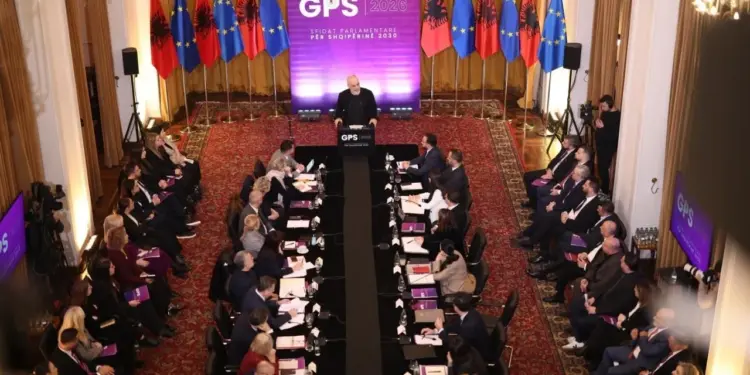Protestat/ PS mbledh grupin parlamentar të shtunën