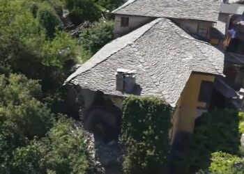 50 banesa historike në Gjirokastër rrezikojnë shembjen, konfliktet mes pronarëve bllokojnë restaurimin