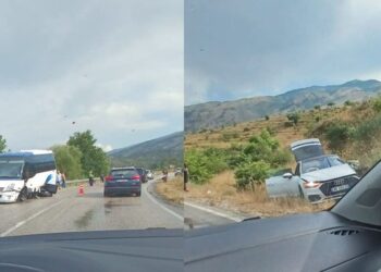 Aksident në aksin Gjirokastër-Tepelenë, dy të plagosur