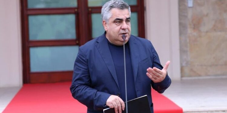 Gonxhja i përgjigjet protestuesve: Shqipëria sot është më mirë se kurrë më parë