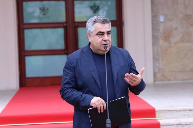 Gonxhja i përgjigjet protestuesve: Shqipëria sot është më mirë se kurrë më parë