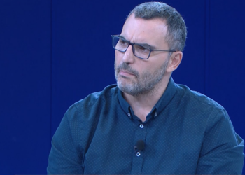 Arlind Qori i përgjigjet Ramës: Protesta kundër Zvërnecit do të vazhdojë!