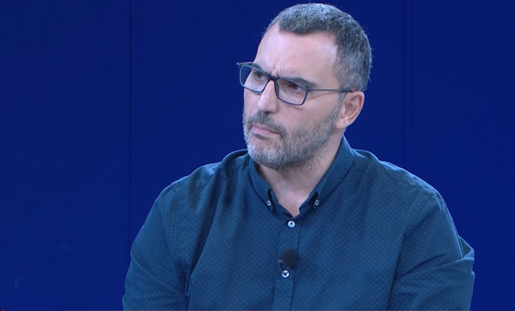 Arlind Qori i përgjigjet Ramës: Protesta kundër Zvërnecit do të vazhdojë!