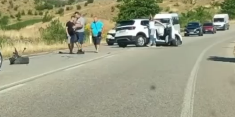 Aksident në Tepelenë, përplasen 3 makina