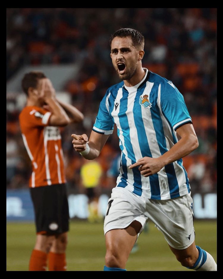 I është harruar emri, Adnan Januzaj kërkon të kthehet në skenë me menaxherin që kontrollon gjysmën e Kombëtares shqiptare