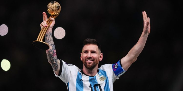 Ronaldo kurorëzon Messin: Është koha ta pranojmë, ai është më i miri i të gjitha kohërave!