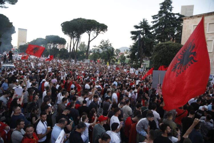 10 mëkatet e mëdha të protestës