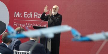Rama: Jemi në fazën e përgatitjes së fundit për të çelur garën e aeroportit të Gjirokastër