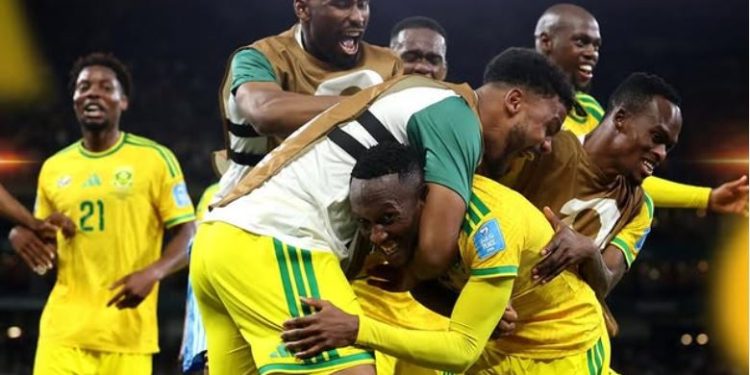 Prek për herë të parë fazën me eliminim direkt, nënkampionia e grupit A bëhet kombëtarja e 7 afrikane që e arrin këtë në një Botëror