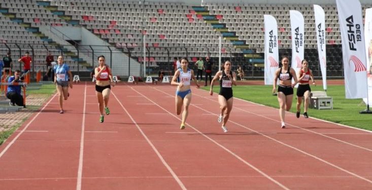 ATLETIKË/ Kampionati kombëtar për të rinj, triumfojnë Vllaznia dhe Partizani