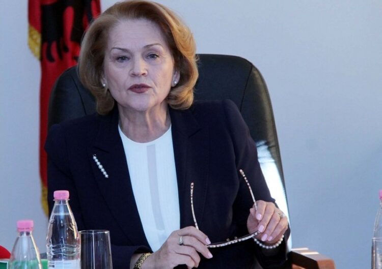 Arta Dade refuzon ftesën: PS është tjetërsuar! Shqipëria ka nevojë për një forcë me sytë nga populli, jo nga xhepat