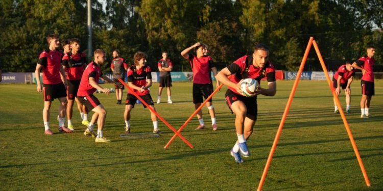 Miqësoret e qershorit ndaj Sllovenisë dhe Italisë, Kombëtarja U-21 vijon përgatitjet në Durrës