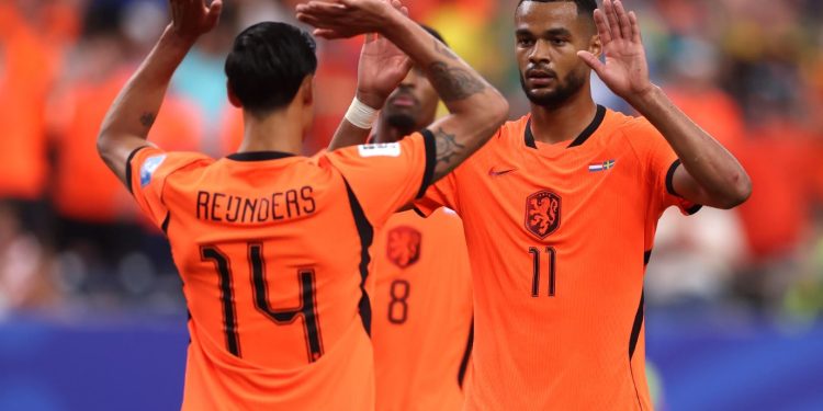 “Manita” e Holandës ndaj Suedisë, Koeman besimplotë: Skuadra është duke ecur në drejtimin e duhur