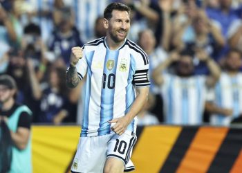 I mjaftuan dy minuta, Messi rikthehet me gol, i jep një premtim tifozëve (VIDEO)