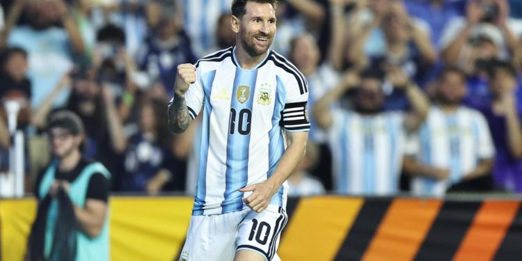 I mjaftuan dy minuta, Messi rikthehet me gol, i jep një premtim tifozëve (VIDEO)