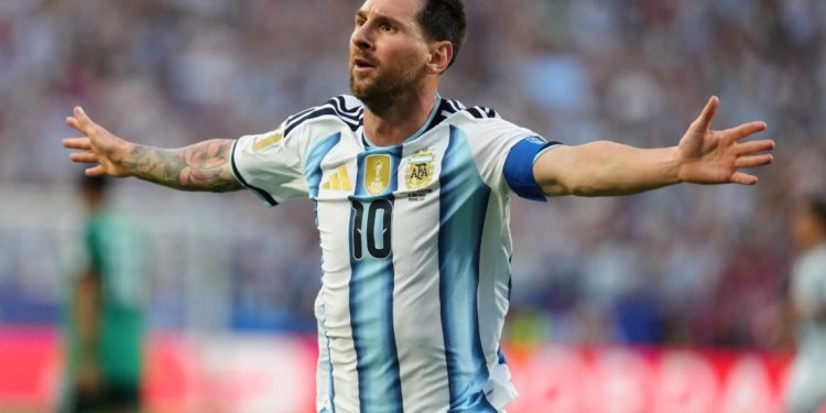 Spektakël i Leo Messi-t, “pleshti” shkëlqen në start, realizon “tripletë” ndaj Algjerisë