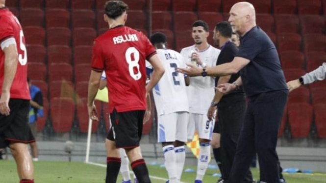 “Asllani nuk përplaset, frenon ekipin”, ish-mesfushori i Kombëtares pa rezerva: Absurde! Trajnerët s’e di nëse…