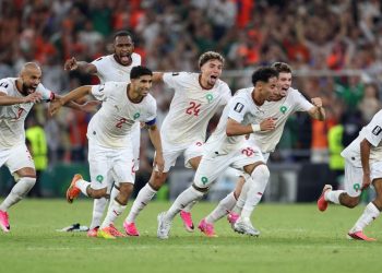 Vyshken “tulipanët”, Holanda e bën dramë, Maroku i likuidon me penallti