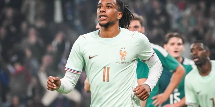 Franca “fluturon” me Olise, ylli i Bayern realizon “tripletë” përballë Irlandës