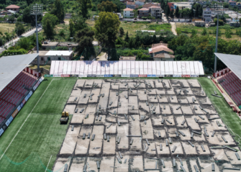Euro U-21 2027/ Nisin punimet për transformimin e fushës së stadiumit “Arena e Demave” me bar natyral