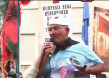 “Hiq dorë nga Vlora se do të q**më robt!”,vlonjati degradon në ofendime para protestuesve (VIDEO)