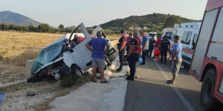 Aksident i rëndë në aksin Vlorë-Llogara, 1 i vdekur dhe 5 të plagosur