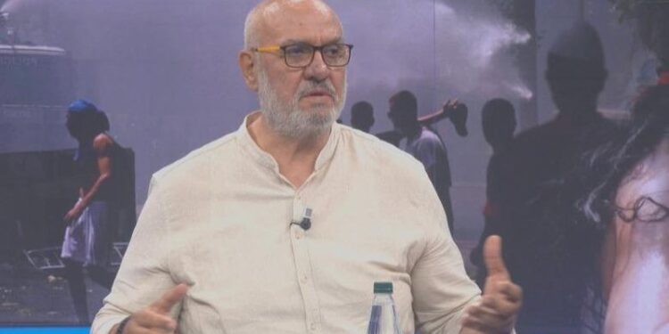 Avokati: Protesta u shkatërrua nga të infiltruarit, dialogu me qeverinë do të sillte paqe sociale