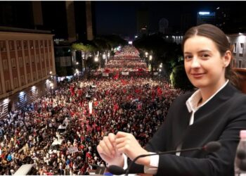 Komentet në rrjet/ Zegjine Çaushi e shqetësuar: Nuk mund t’i mohohet askujt e drejta për të pirë kafe! Mos i intimidoni njerëzit