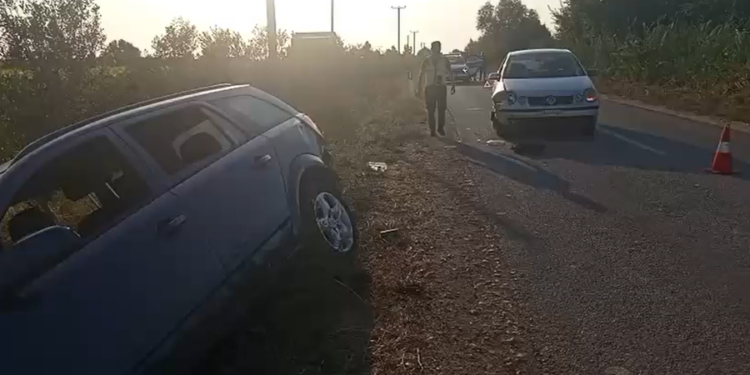 Aksident i rëndë, përplasen 2 makina, 3 të plagosur