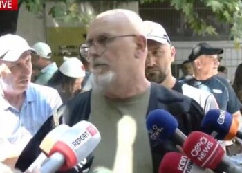 Protestuesit e arrestuar, avokati: Arrestimet ishin të paligjshme! Prokuroria kërkoi burg për 2 prej tyre