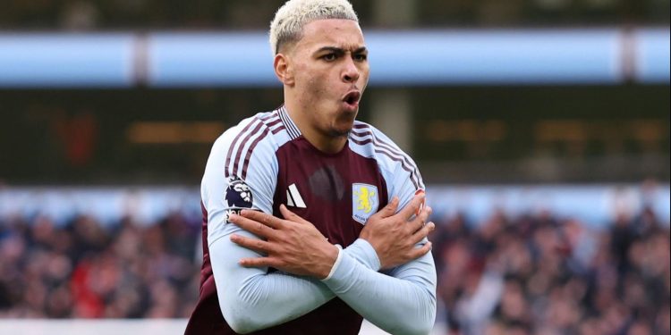 Protagonist absolut në merkato, pas Palestrës Chelsea mbyll marrëveshjen edhe me talentin anglez të Aston Villës
