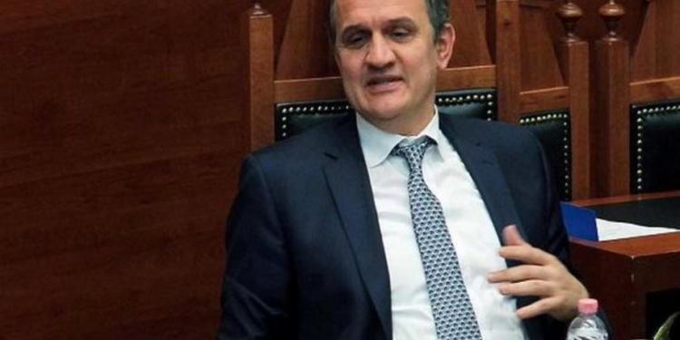 Del nga burgu Ilir Beqja