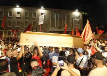 Arkivoli në protestë, Çuçi: Akt i turpshëm që fyen traditën shqiptare. Skena si këto i kemi parë vetëm në regjimin e ajatollahëve