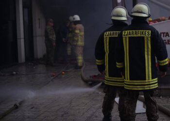 Miratohet vendimi në qeveri, Lamallari: Rrisim pagën dhe mbështetjen financiare për zjarrëfikësit