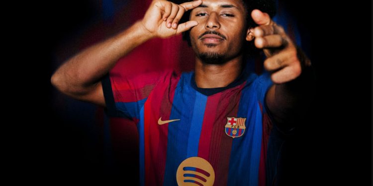 Zyrtare/ Barcelona prezanton afrimin e ri, Karim Adeyemi vishet “blaugrana”