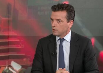 Vjedhja e dokumentit, flet Agron Shehaj: Këta janë mësuar me deputetë kukulla. Duhet ta lexoja dokumentin sepse do votoja