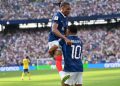 Franca e papërmbajtshme, “gjelat” çmontojnë edhe Suedinë, shkëlqen Mbappe