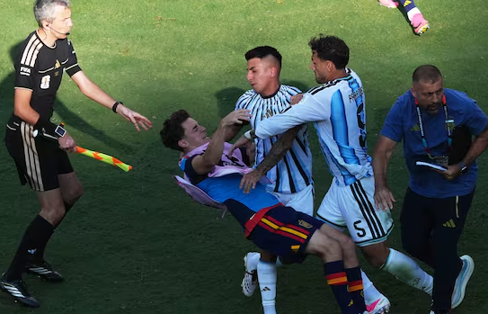 E vërteta e kartonit të kuq të Paredes, sqarimi i FIFA-s