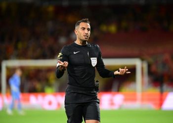 E rëndë! Dhunonte bashkëshorten e tij, arbitri francez dënohet me 6 muaj burg