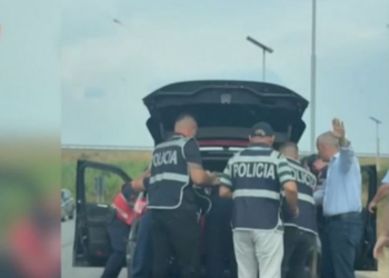 Dalin emrat, kush janë 11 të arrestuarit për vrasjen e turistit në Ksamil