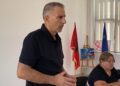 Kryetari i Bashkisë së Divjakës tregon çfarë ndodhi në mbledhjen ku Rama nxori jashtë 2 kryebashkiakë: Disa të nxituar i ndërprenë fjalën